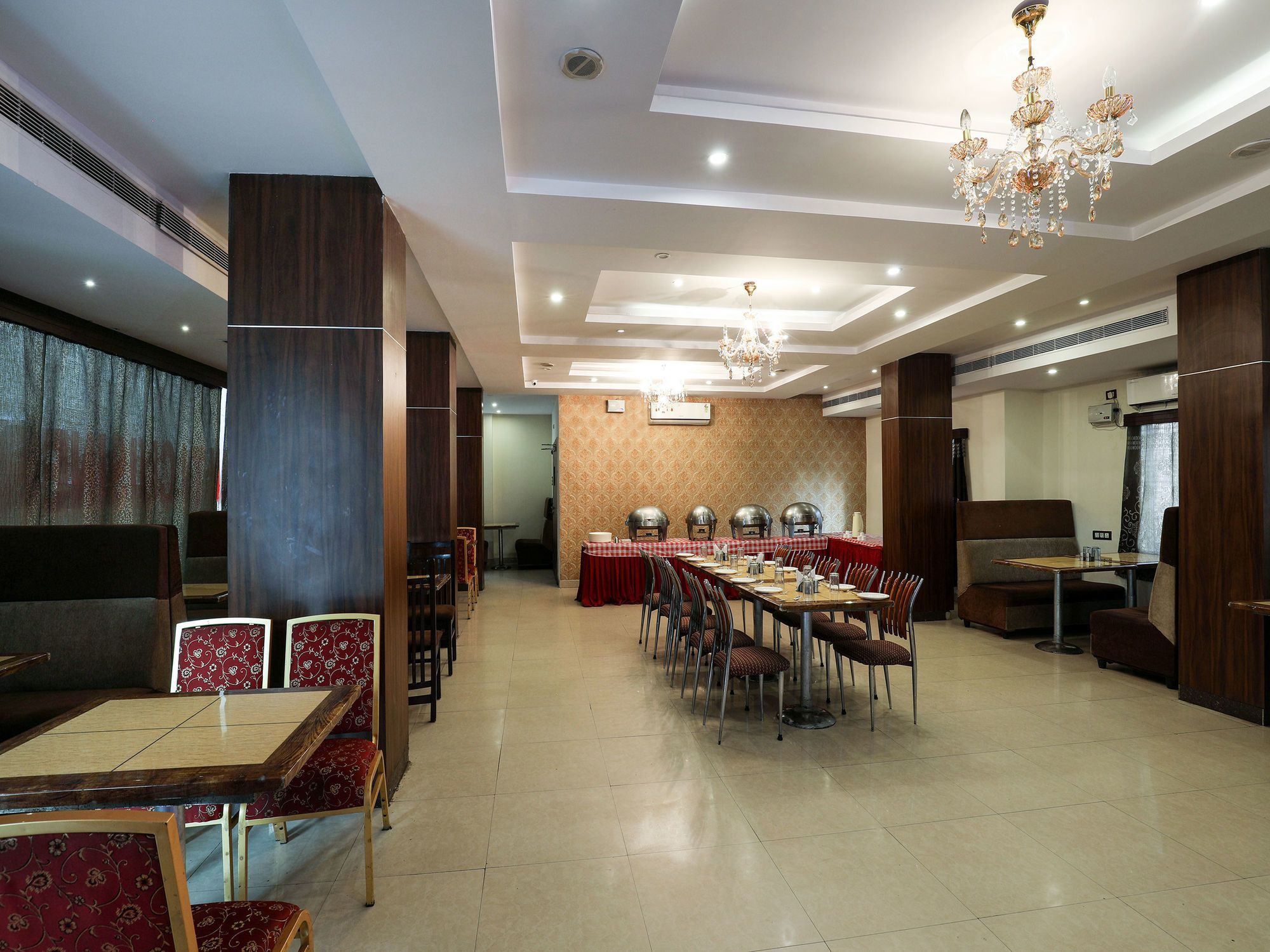 Oyo 16539 Grand Sandarshini Inn Haïdarabad Extérieur photo